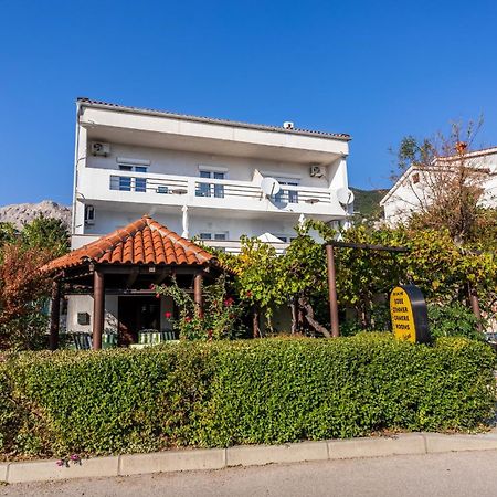 Apartmani Velnic Baska  Luaran gambar